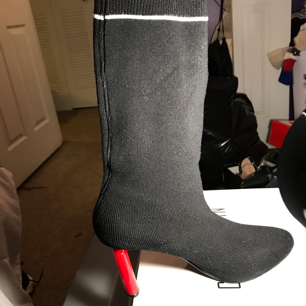 Sweater heel